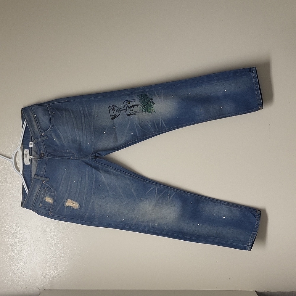 MANGO Denim & Tees Ripped Hand painted Jeans👖  in size 30
